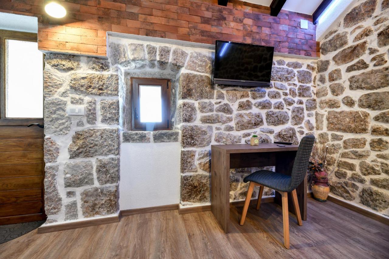 Holiday Home Skevini Dvori Starigrad Paklenica Exterior foto